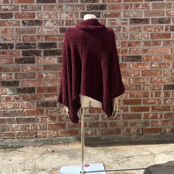 Romeo & Juliet Couture burgundy maroon sweater / XL / Excellent condition - Picture 14 of 17